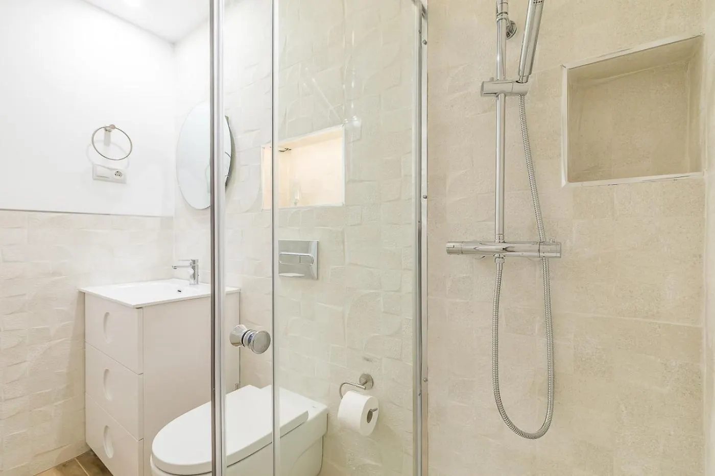 Arturo Soria Apartments3 Madrid